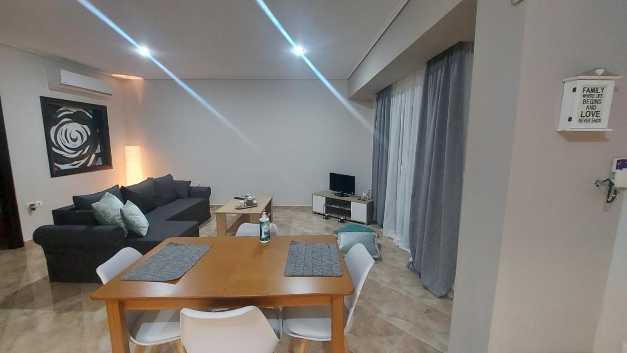 Vanas Apartment Artemida  Ngoại thất bức ảnh