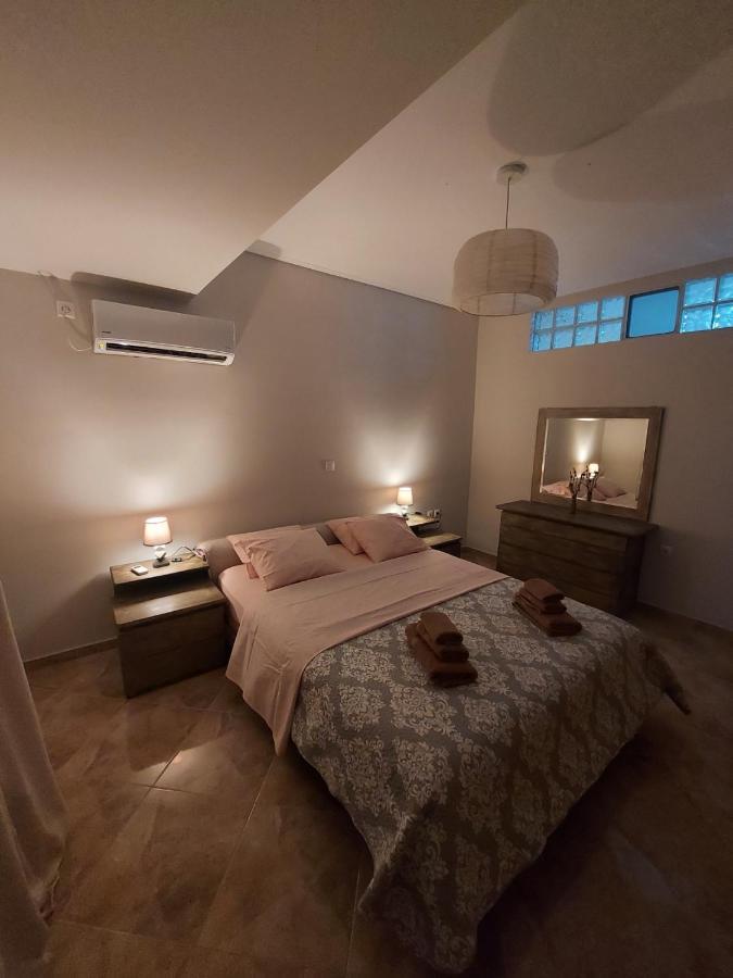 Vanas Apartment Artemida  Ngoại thất bức ảnh